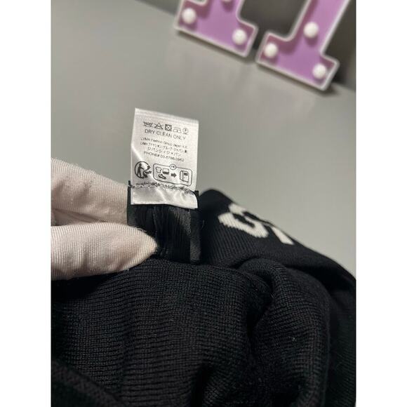 Givenchy Logo Cuff Wool Beanie - Picture 4 of 6